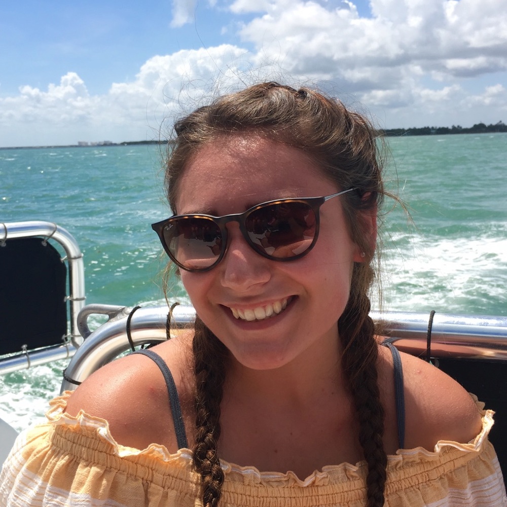 Meet your Posher, Olivia